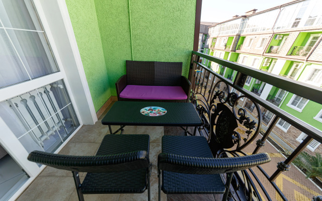 Red Apartments Art Layt Siti Lira Apartments