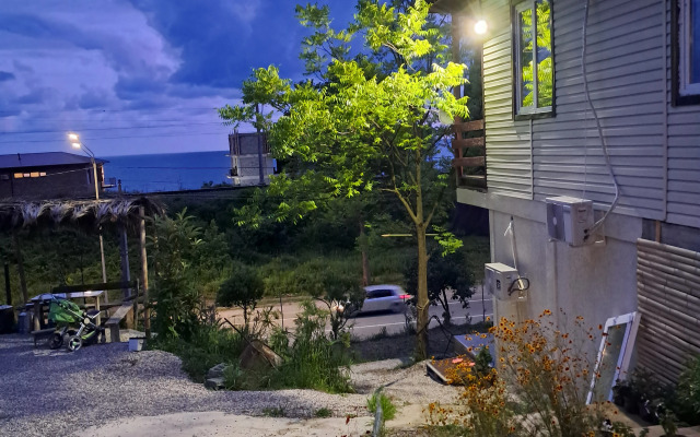 Viktoriya Lyuks Guest House