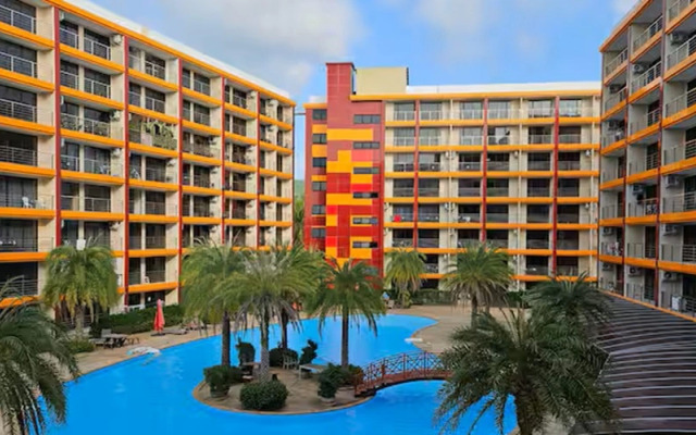 Апартаменты Светлая студия в уютном месте на Пхукете рв332