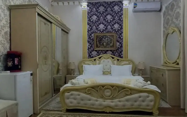Uyut Hotel