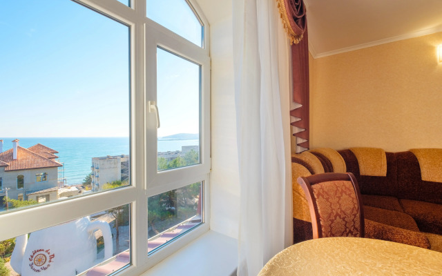 Отель Феодосия