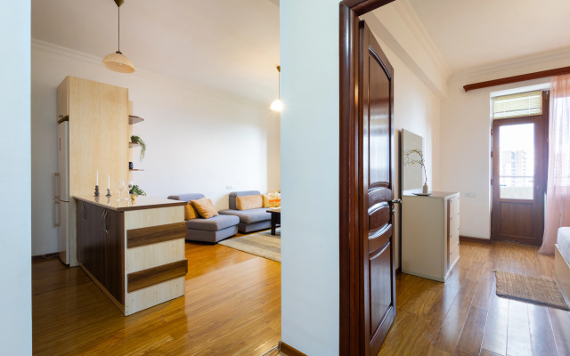 1BR/City Gem/Sunset Balcony/Self-enter/by Keygo 19 Apartments