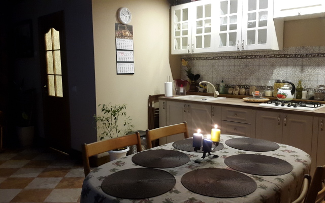 Listya Travyi Guest House