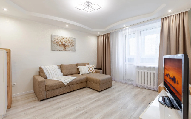 Aura-Novaya i komfortnaya dvukhkomnatnaya Flat