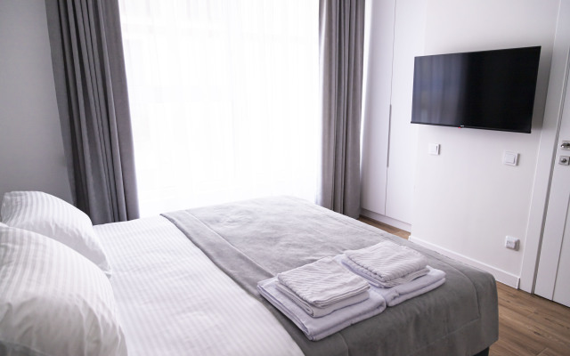 SilverPeak Apartments