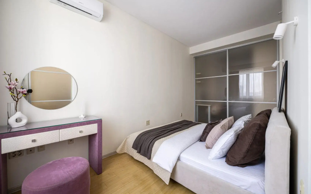 Apartamenty Pat' Zvezd Kongress - Holl