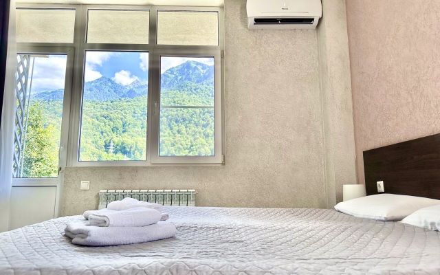 Mountain Hill Apartment