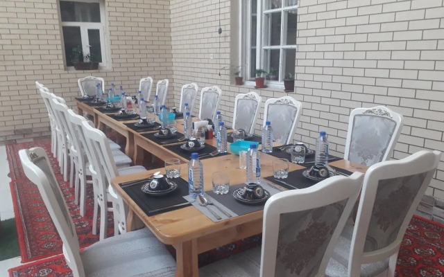 Allanazar Ota Guest house
