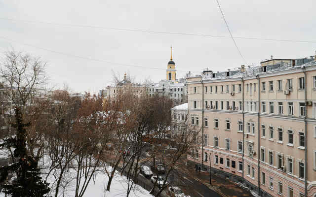 Gm U Patriarshikh Prudov Apartments