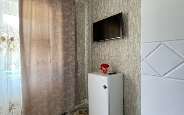 Almast Guest House