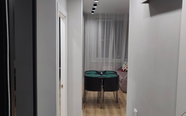 Apartamenty S Dizaynerskim Remontom flat