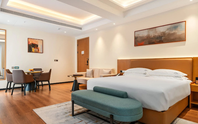 Bamus Sarovar Portico Hotel