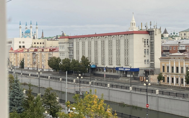 S vidom na Kreml' two-room Apartments