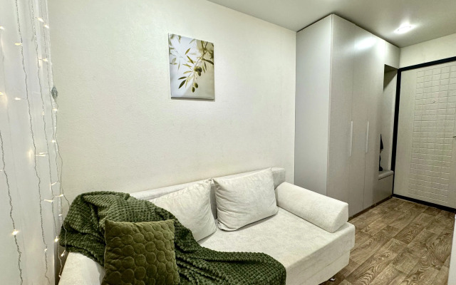 Квартира Уютная студия рядом с ТЦ Мега