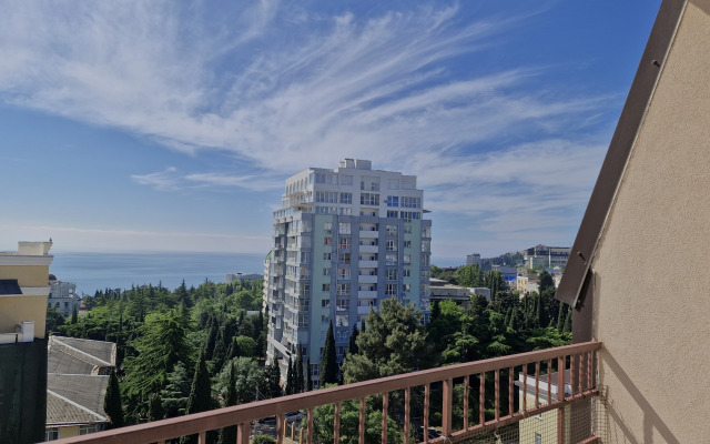 Atlant Alushta 2 Flat