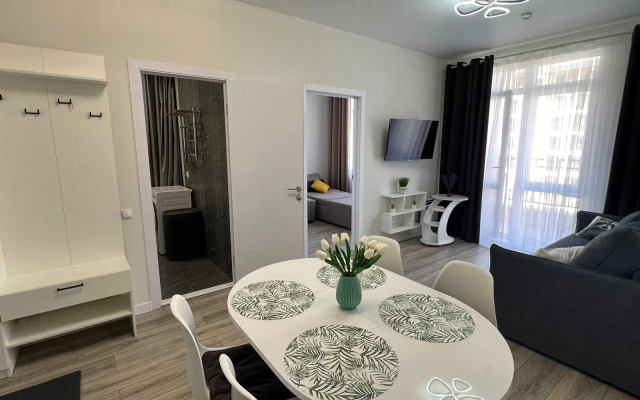 Квартира с Видом на Бacсeйн в ЖК Кипарис 360