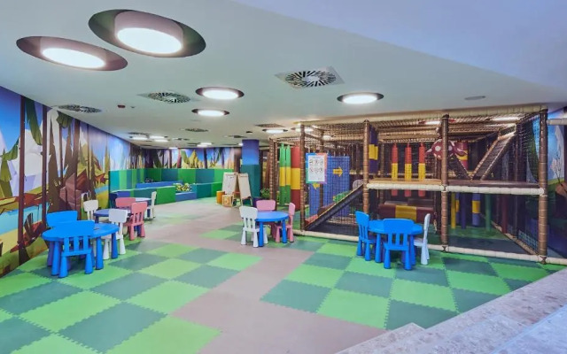 Отель Grey Hotel Kopaonik