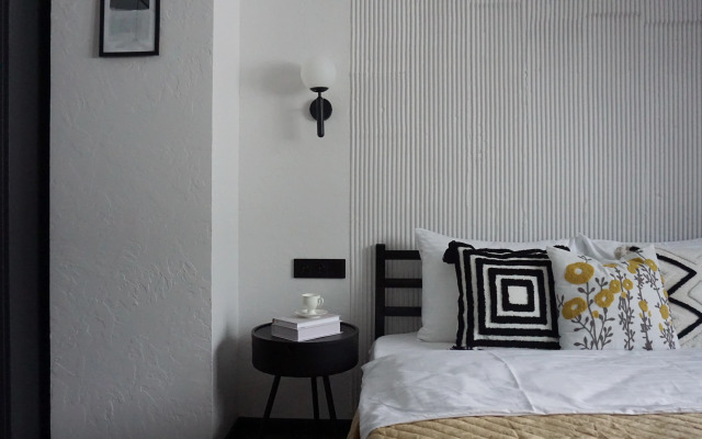 Квартира Стильная дизайнерская студия