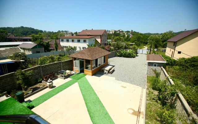 TK's House Guest House