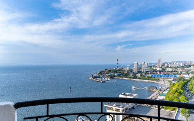 Апартаменты на первой линии главной набережной