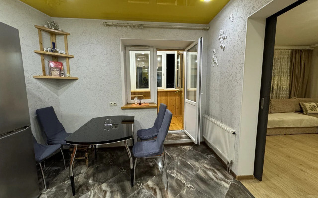 Квартира в микрорайоне Белая Дача 6