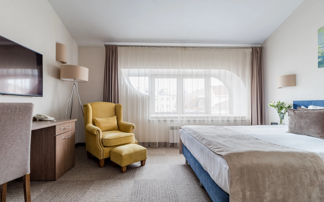 Staryij Dvorik Na Orlovskoj Hotel
