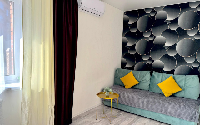 Na Kommunarov Flat