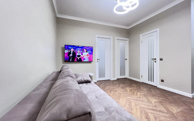S Sovremennym Remontom Svetlaya Uyutnaya Flat