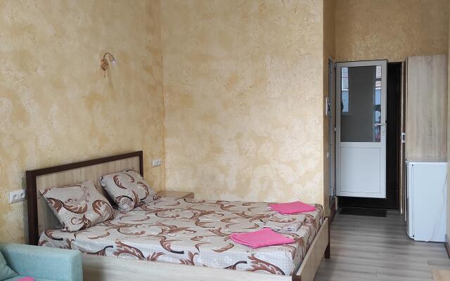 Maylan Guest House