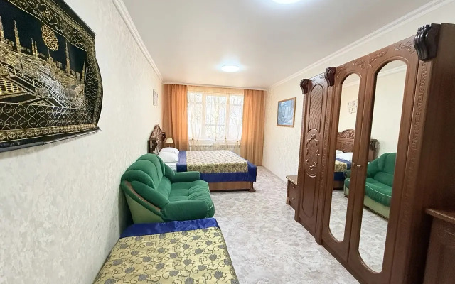 Квартира Двухкомнатная на первом этаже на Березовской 10 (кв.12)