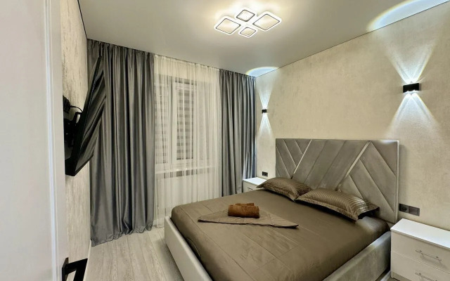 Na Kursantov Kirovtsev 4a Flat