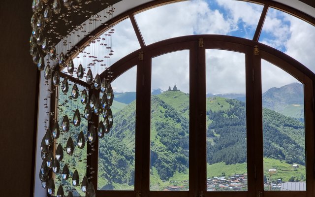 Graf Kazbegi Hotel