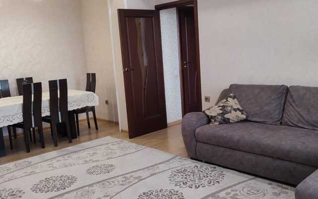 Apartment Apartment Gamidova 91b