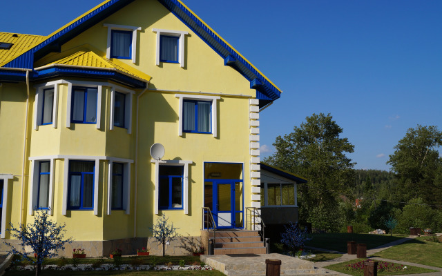 Загородный клуб У горы Волчиха