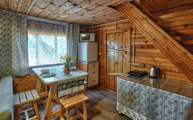 Гостевой дом Летний домик из кедра с баней