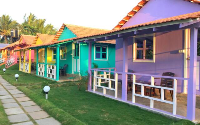 Morjim Queen Beach Resort Hotel