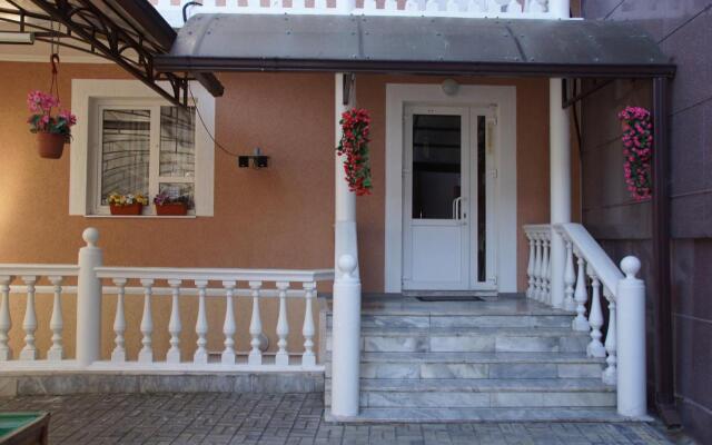 Shturval Guest House