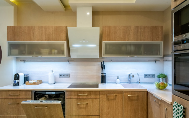 SutkiLive u m.Ekektrosila Apartments