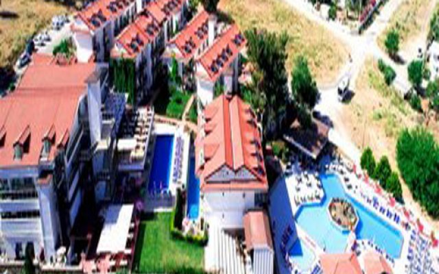 Sunshine Holiday Resort Hotel