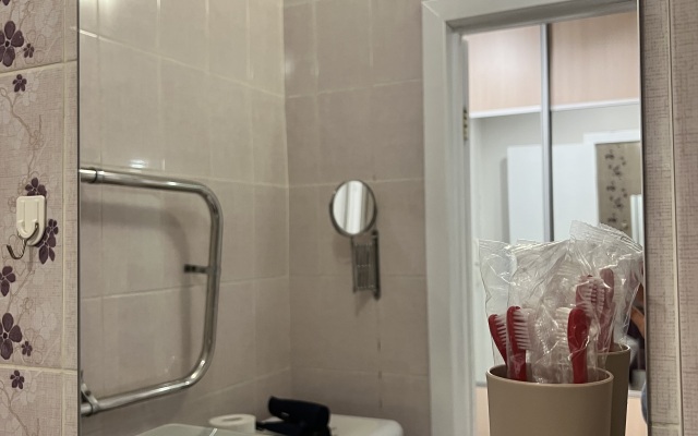 2-Kh Komnatniye Na Oyunskogo Apartments
