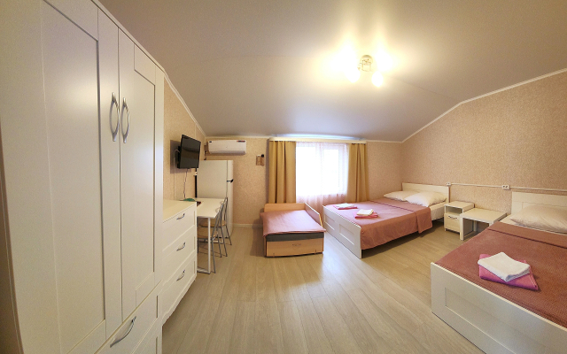 Sem'ya Guest House