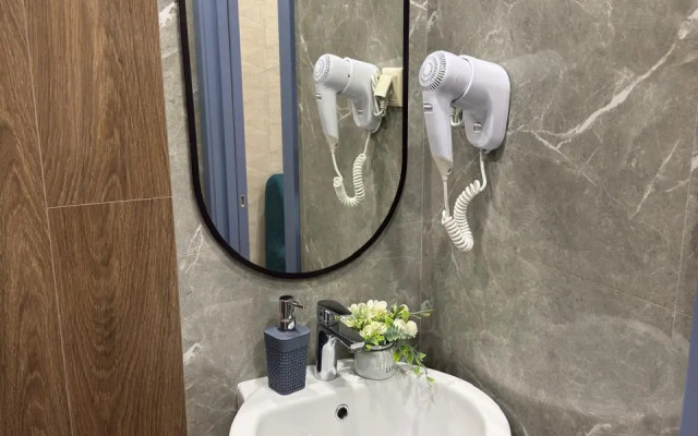 Na Vokzalnoy 7-145 Flat