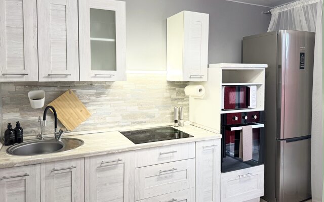 Квартира Уютная Однокомнатная рядом с центром и аквапарком ЛетоЛето в мкр Европейский