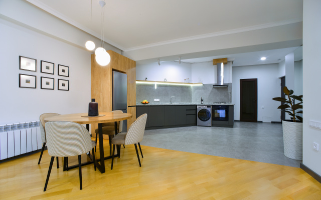 CheckInn Apartments