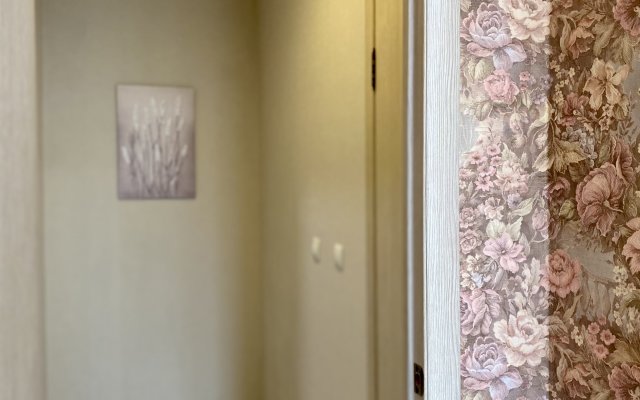 Paporotnik Sovremennyj ZHK Udobnyj Vyezd na Istochnik Apartments