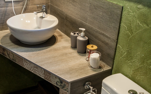 Yakshino Private House