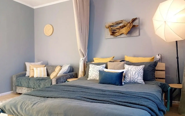 Квартира Спокойная элегантная стильная в 10 мин. от ЖД вокзала