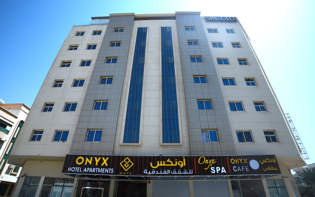 ONYX HOTEL APARTMENTS-MAHA HOSPITALITY GROUP Apartment hotel