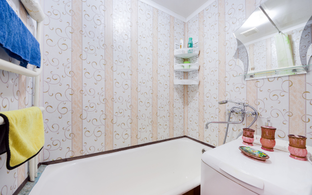 Апартаменты на Коллективной 4