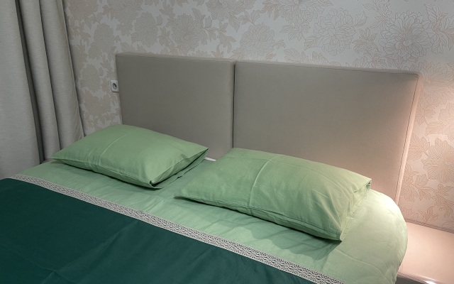 Na Narodnoy 52 Flat